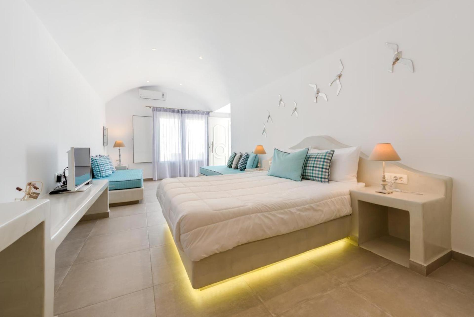 B Suites Fira  Bagian luar foto