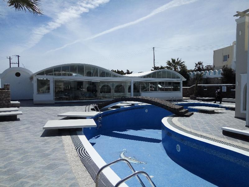 B Suites Fira  Bagian luar foto